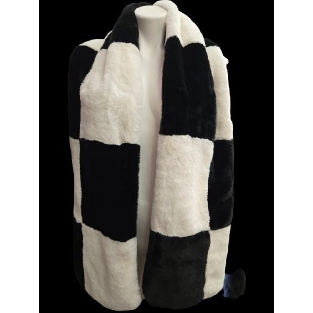 House Of Harlow 1960 Black & White Faux Fur Checkered Houndstooth Scarf